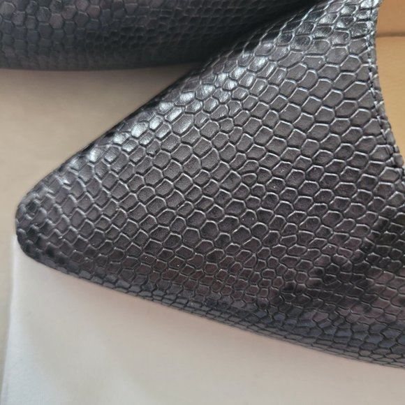 Jimmy Choo size 39 Navy - Picture 3 of 3